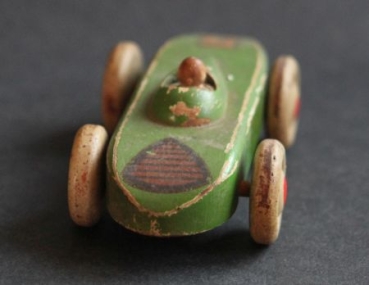 Erzgebirge Racingcar Formula I with driver 1950 wood (8151)